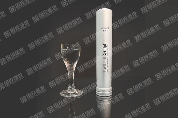 放入醒酒珠的白酒更好喝？—看新酒如何變老酒
