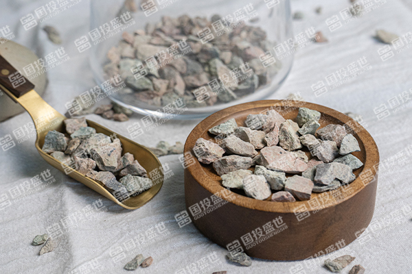 沸石與麥飯石的區(qū)別與相同點(diǎn)在哪？