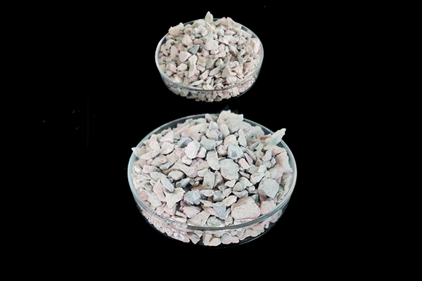 為什么大多數(shù)養(yǎng)雞場都在使用沸石？