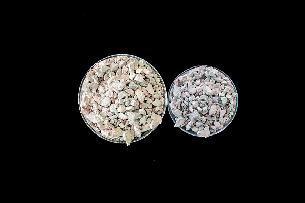茄子想要增產(chǎn)，可以在種植時(shí)添加沸石！